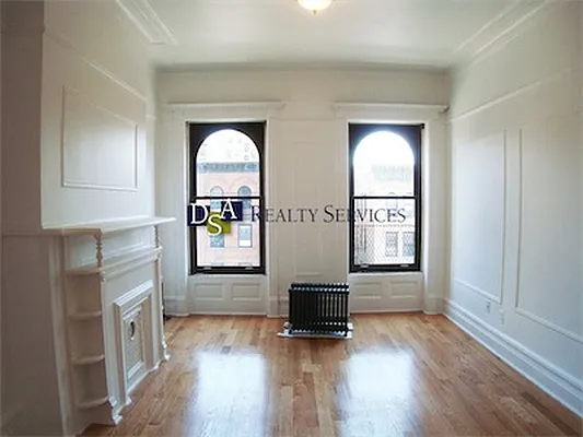 Rented by DSA Realty | media 50