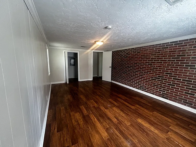 461 Sweetwater Cir — Photo 15