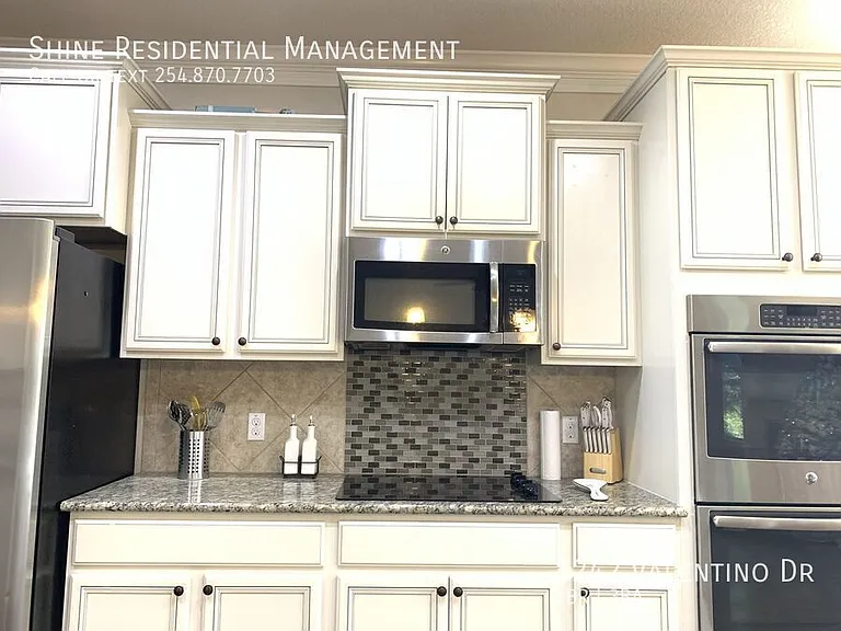 3242 Valentino Dr — Photo 17