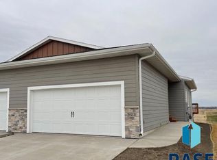 3413 S Heather Ave, Sioux Falls, SD 57106