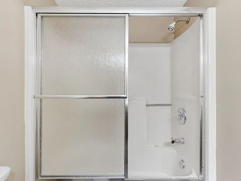 510 E Arrowhead St #A — Photo 1