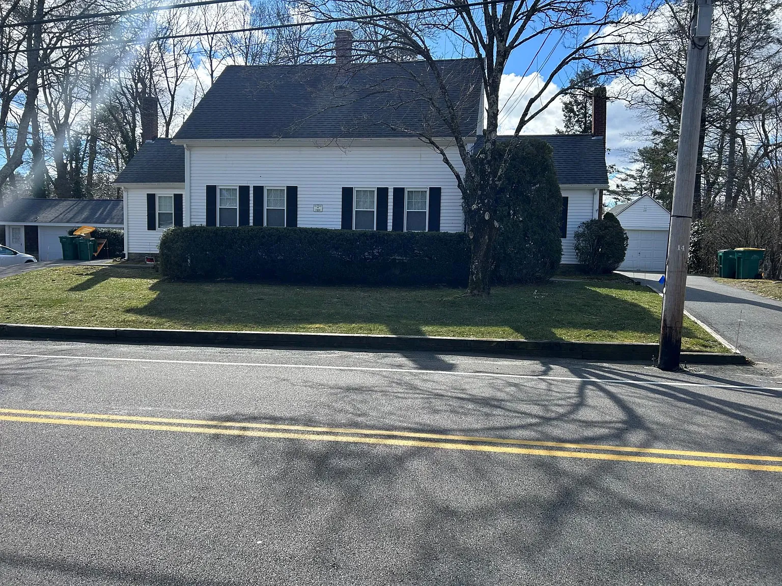 2 bed, 960 sqft, $3,000 — Photo 2