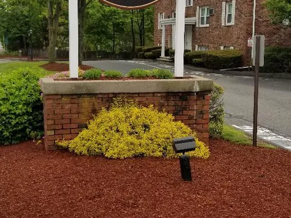 237 Main St, Reading, MA