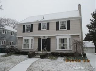 1222 Harvard Rd, Grosse Pointe Park, MI 48230