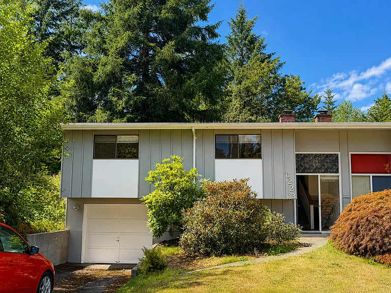 6223 Harlow Dr — Photo 3