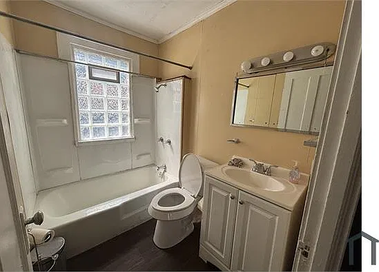 2 bed, 850 sqft, $900 — Photo 2
