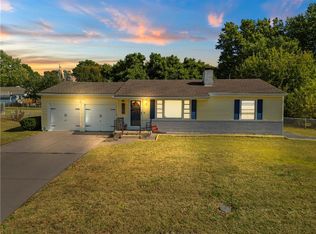 4343 Ridgeway Ave, Kansas City, MO 64133