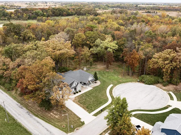 17036 Great Oak Ct, Lowell, IN 46356