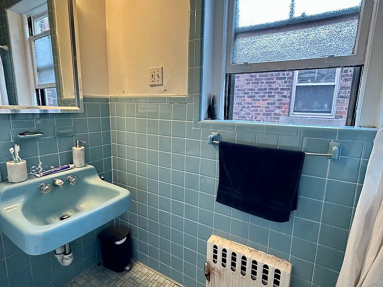 104 Strathmore Rd #2 — Photo 25