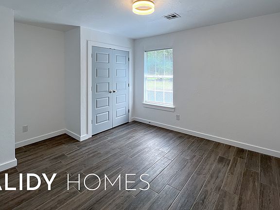 4th image of 601 W Caddo St
