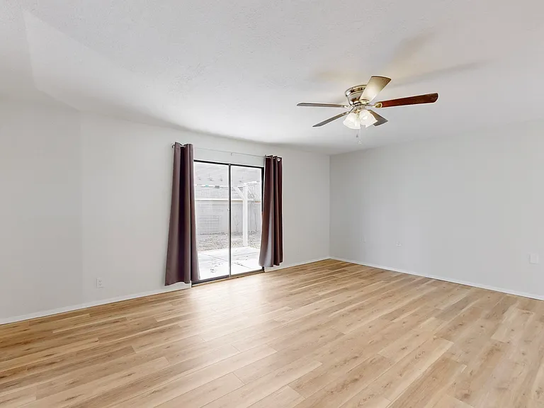 2612 Los Tretos St NW — Photo 8