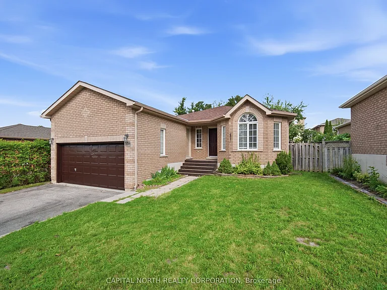 126 Marsellus Dr — Photo 2
