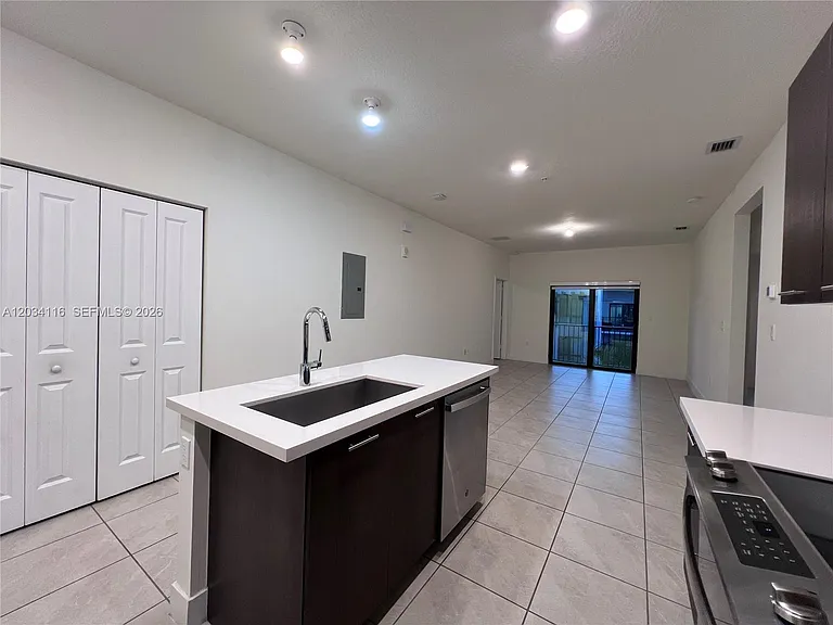 8265 NW 41st St #C-405 — Photo 3