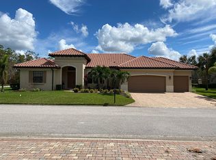 10135 Avalon Lake Cir, Fort Myers, FL 33913