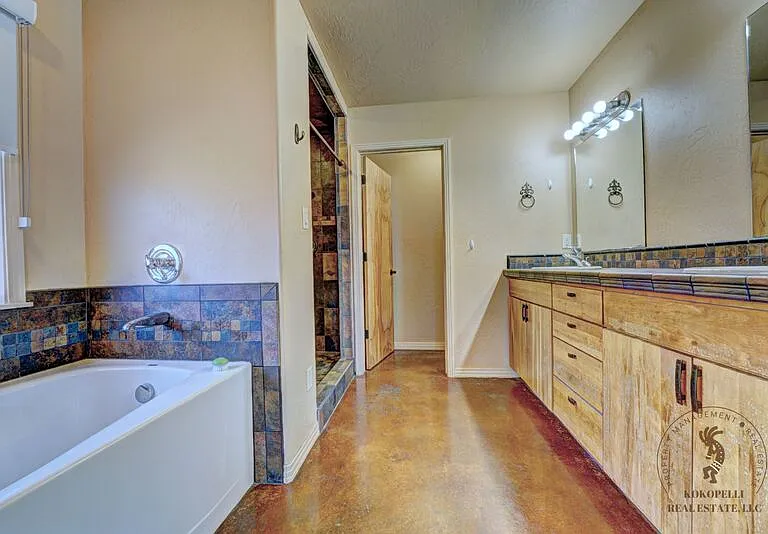 1304 Monument Ct — Photo 5