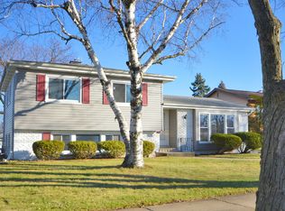 905 S Wisconsin Ave, Addison, IL 60101