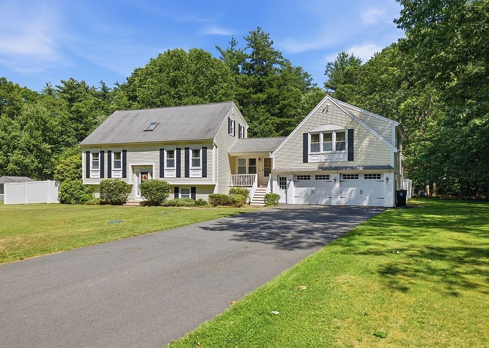 1st image of 16 Fairview Farm Rd