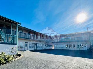 807 A St APT 04, Springfield, OR 97477