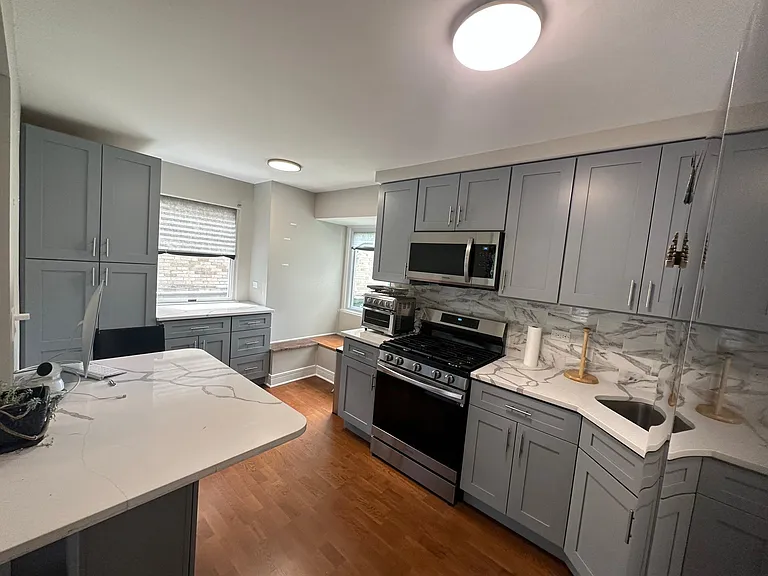 1267 N Northwest Hwy #R — Photo 4
