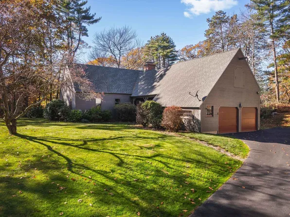 8 Scott Avenue, York, ME 03909