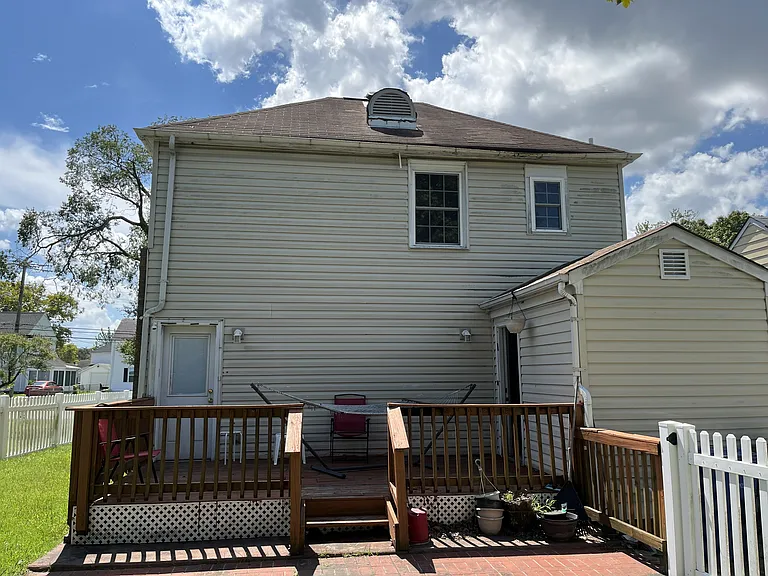 1620 Roanoke Ave — Photo 14