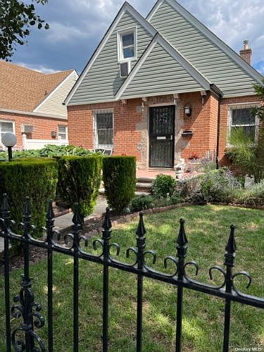 1st image of 11537 228th St