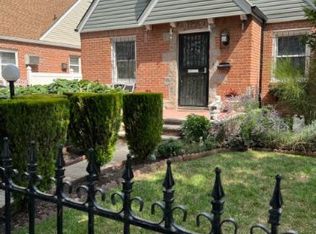 11537 228th St, Cambria Heights, NY 11411