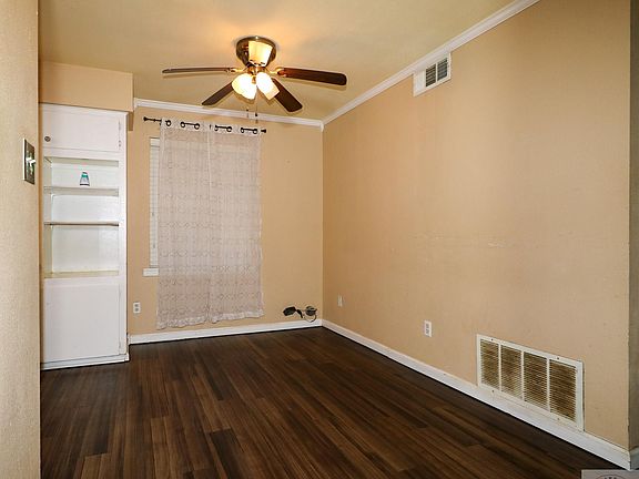5th image of 17 Wisteria Dr