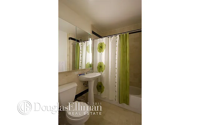 Rented by Douglas Elliman | media 4