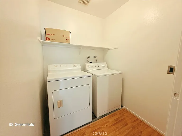93 Greenfield — Photo 21