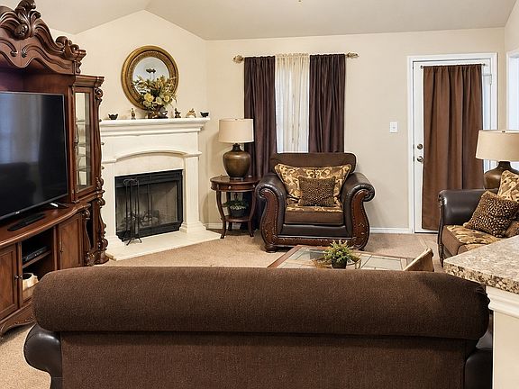 4th image of 3129 Evangeline Rd