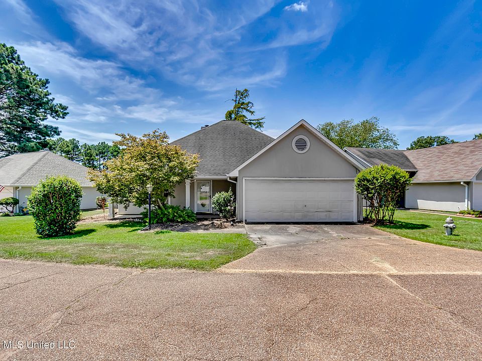 1st image of 205 Shadow Lake Dr N