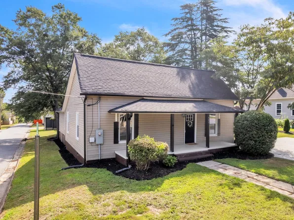 901 S 5th St, Easley, SC 29640