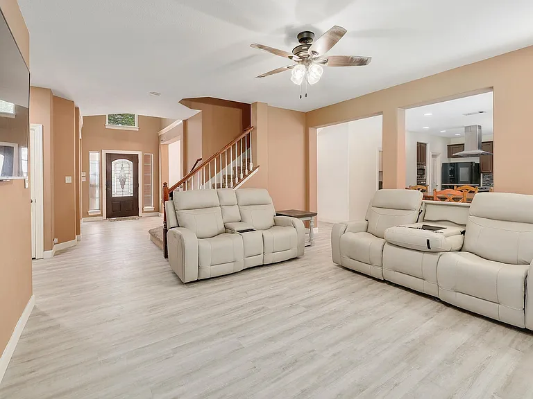 2129 Clear Lake Pl — Photo 6