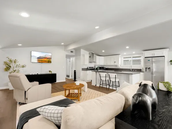 1048 N Hermosa Dr, Anaheim, CA 92801