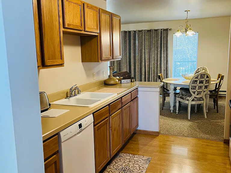 640 Lake Elmo Dr #1 — Photo 16