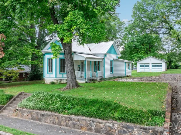 108 N Anderson St, Morganton, NC 28655