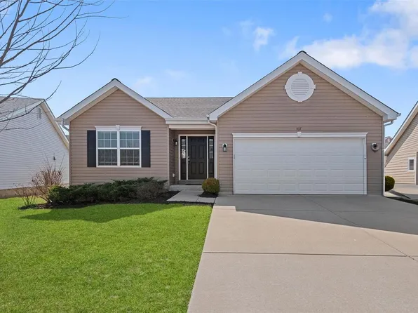 407 Jockeys Run, Wentzville, MO 63385