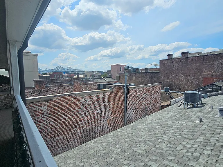 802 Saint Charles Ave — Photo 11