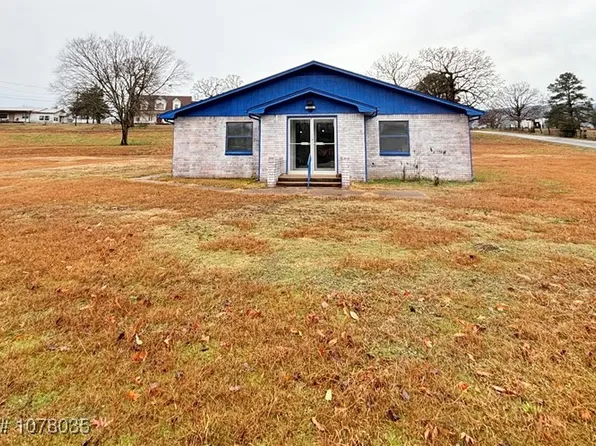209 N Broadway St, Hartford, AR 72938