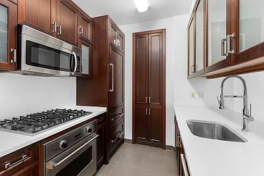 Rented by Fact Real Estate LLC