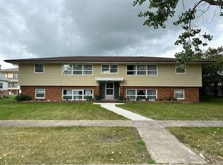 904 Cedar Ave, Harvey, ND 58341