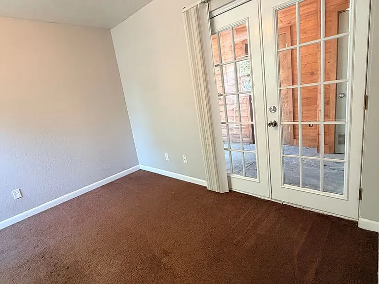 5719 B Street — Photo 12