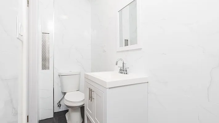 Rented by Nooklyn NYC LLC | media 45