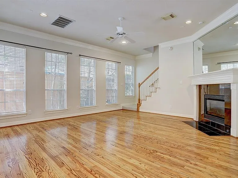 2822 Briarhurst Park — Photo 5