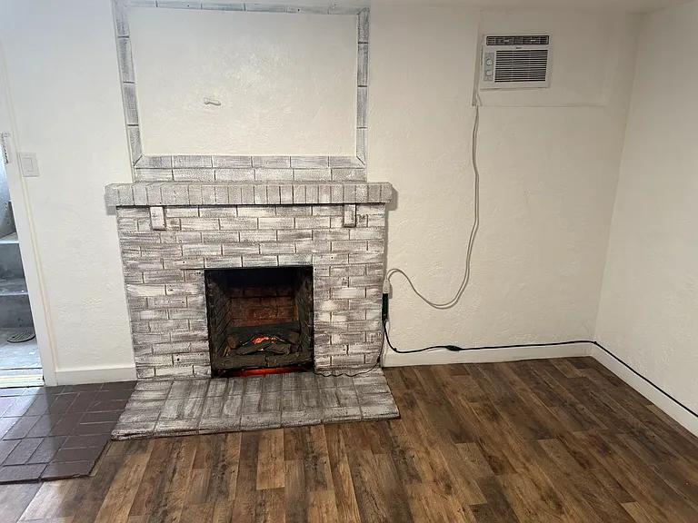 851 White Ave #1 — Photo 6
