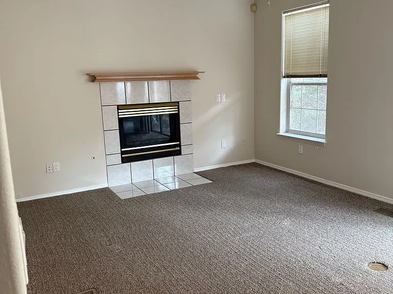 5710 Balsa Ct NE — Photo 13