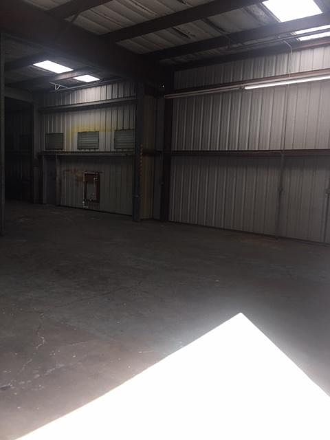 1st image of 4816 N Clark Ave