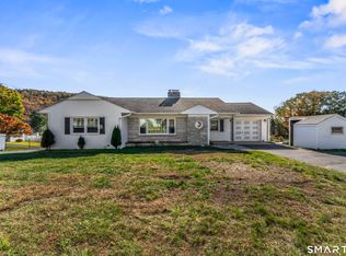 92 Feldspar Ave, Beacon Falls, CT 06403