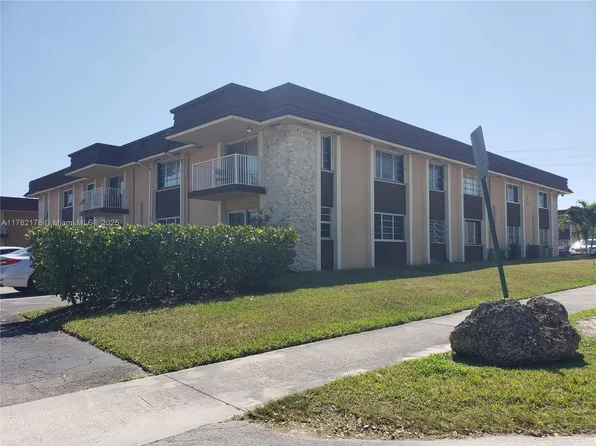 5575 SW 77th Ct APT 103B, Miami, FL 33155